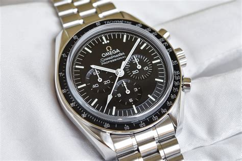 omega speedmaster review moonwatch|omega speedmaster moonwatch test.